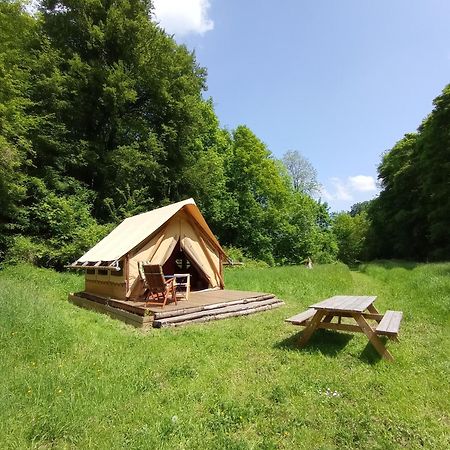 ピエールフォン Chez Tombivouacヴィラ エクステリア 写真